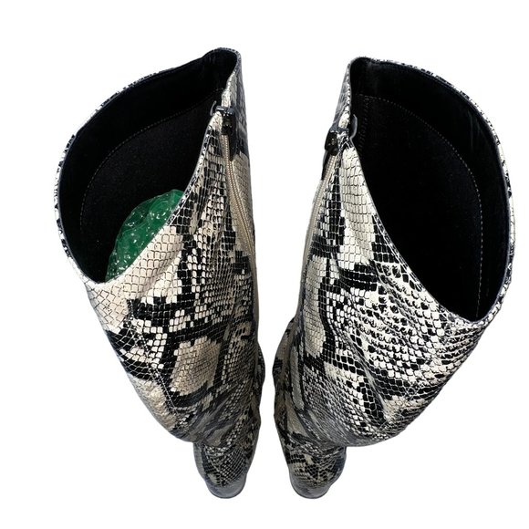 Like new Marc Fisher Snakeskin Print Faux Leather Boots Size 7 - Picture 10 of 10